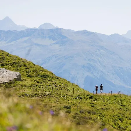 Lägenhet Haus Corina