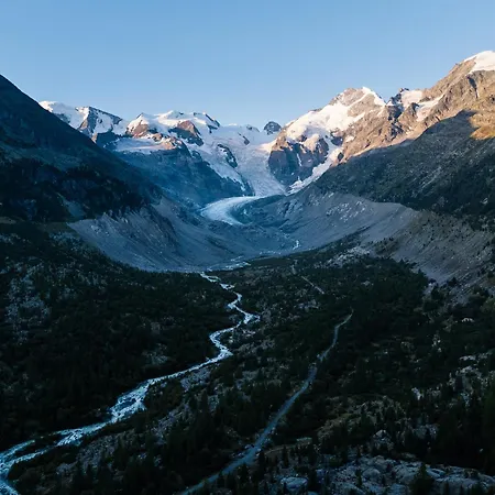 Haus Corina アパート